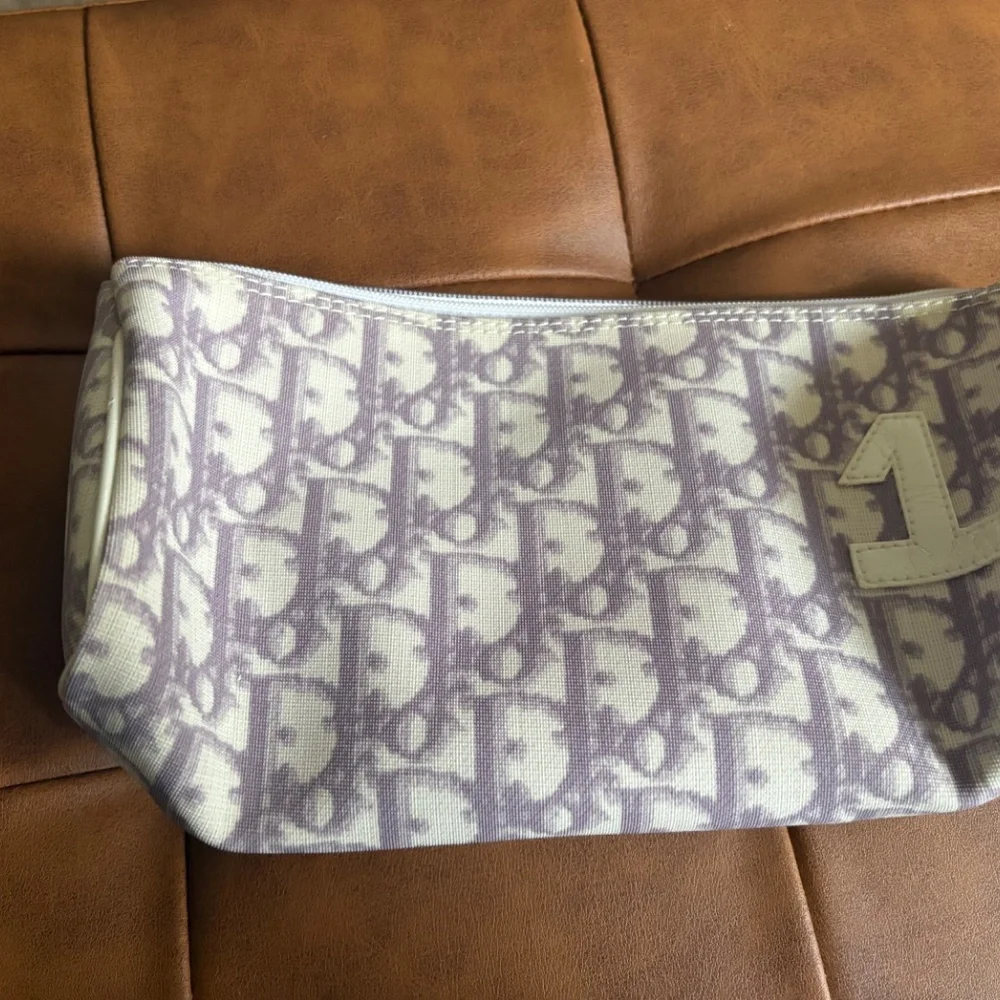 Dior Pouch - Picture 12 of 12